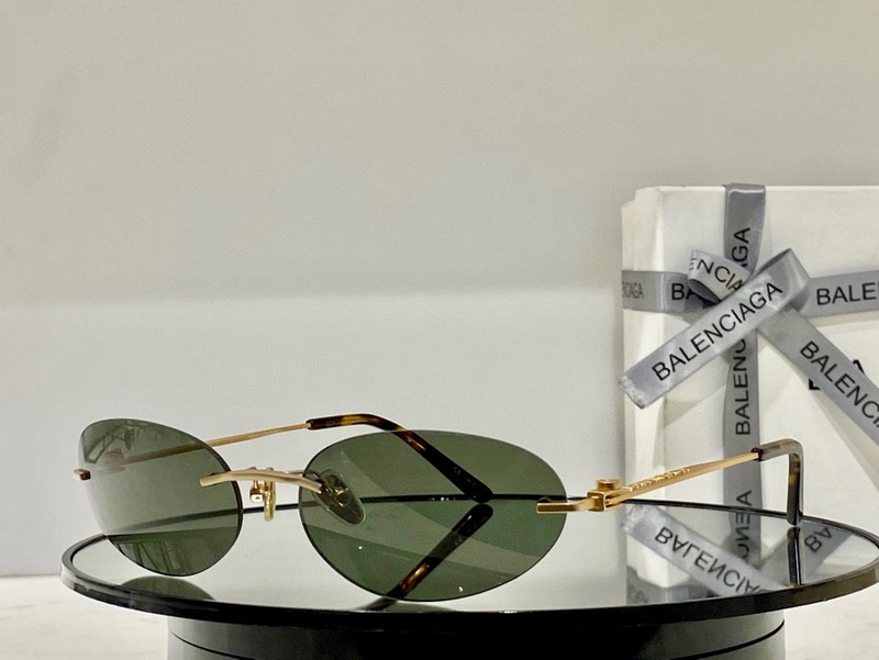 Balenciaga Sunglasses 164